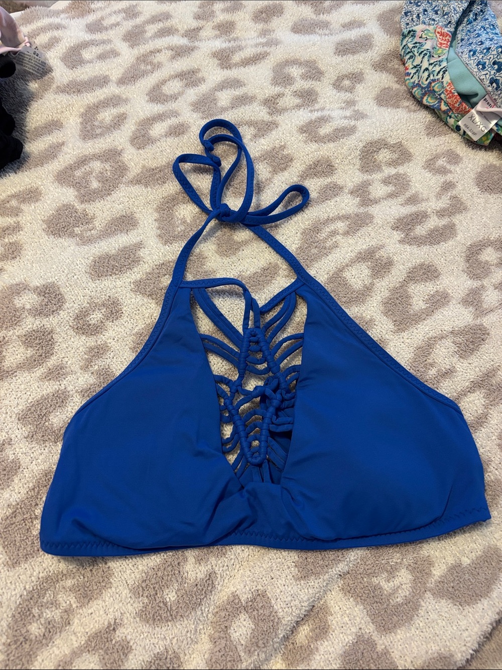 BECCA by Rebecca Virtue bikini top- size Large